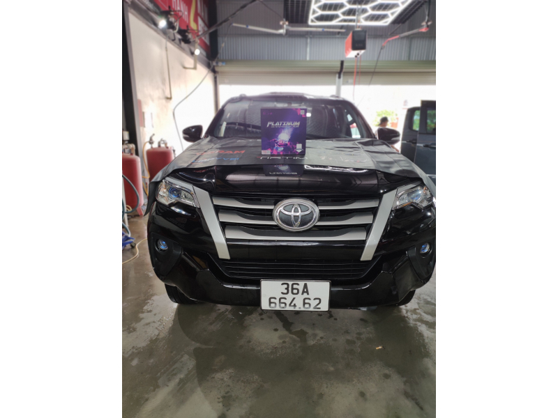 Độ đèn nâng cấp ánh sáng bi Bi Laser Titan Platinum Plus cho xe Toyota Fortuner